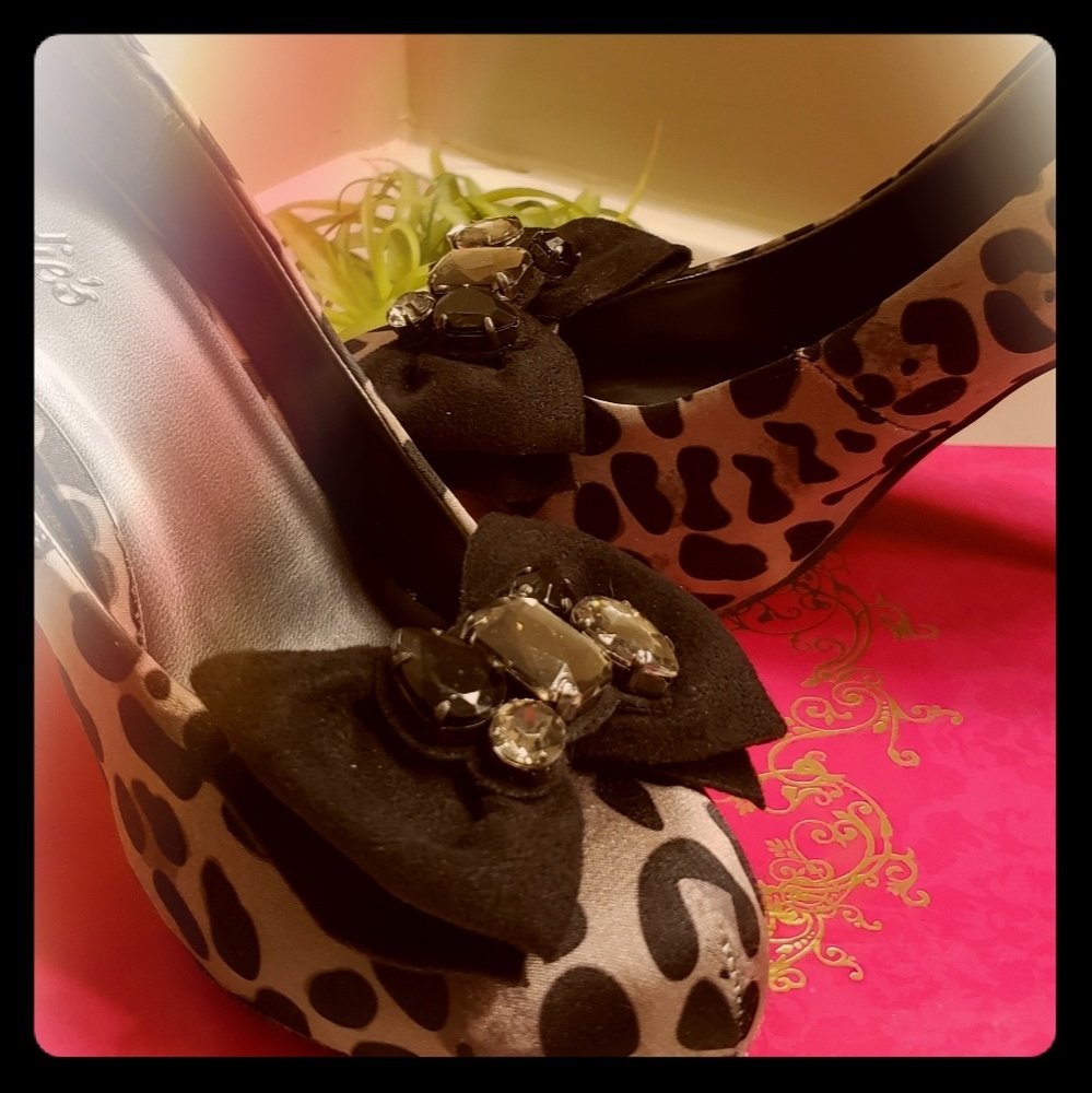 Candies Black Rhinestone Heels BTW with box